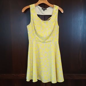 Yellow dress